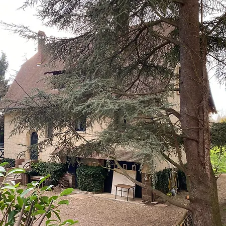 Сasa de vacaciones Maison Week End 1h Paris Ouest Connelles